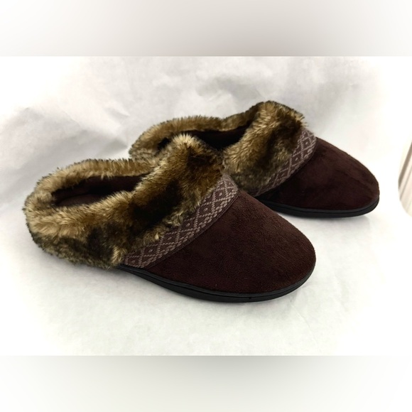Brown Fur-Lined Women's Slippers - Picture 16 of 16